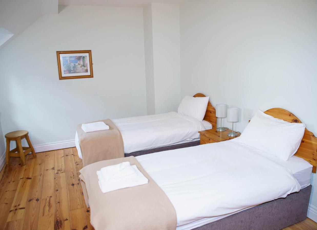 Dingle Courtyard Holiday Homes 3 Bed By Trident Holiday Homes Bagian luar foto