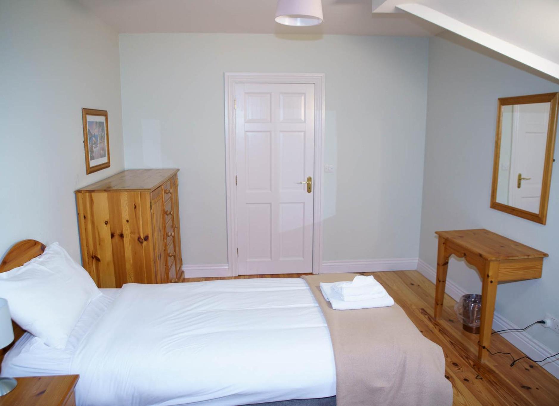 Dingle Courtyard Holiday Homes 3 Bed By Trident Holiday Homes Bagian luar foto