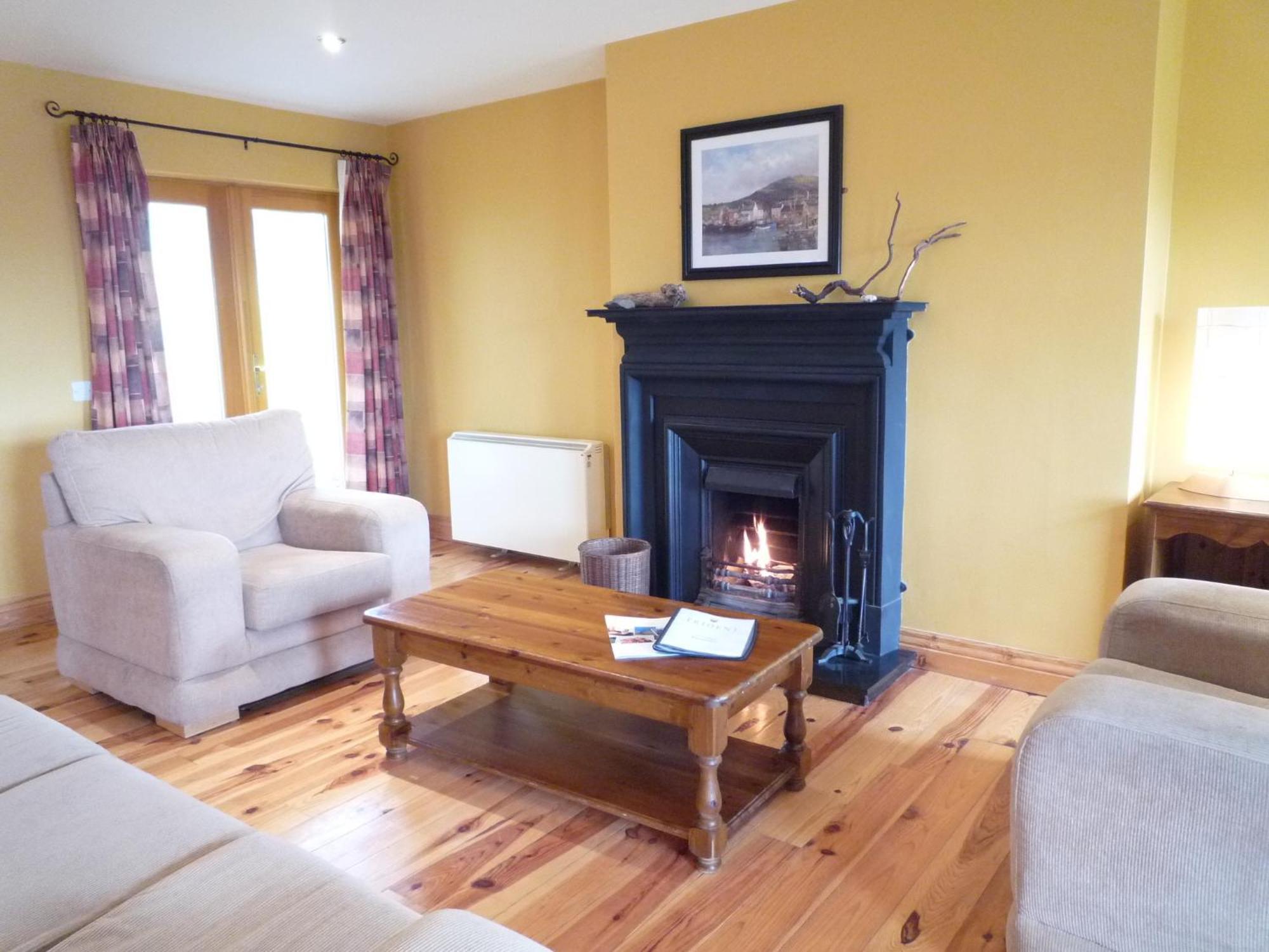 Dingle Courtyard Holiday Homes 3 Bed By Trident Holiday Homes Ruang foto